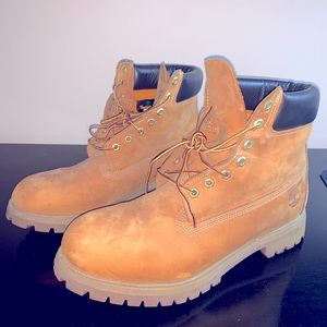 Men’s Timberland’s barely used!